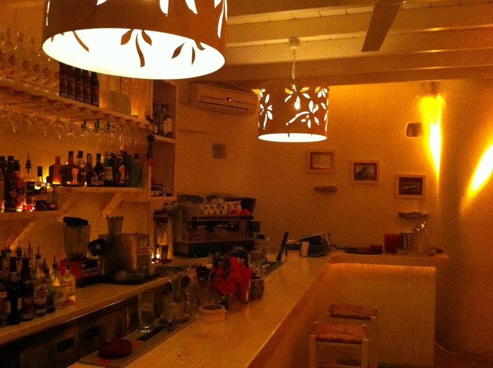 BOTILIA AMORGOS COCTAIL BAR