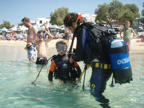 BLUE FIN DIVERS