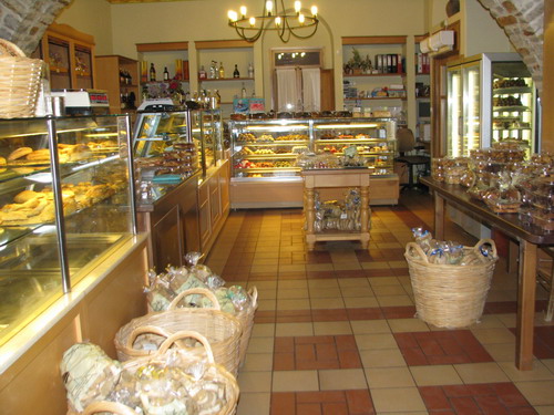THE TRADIOTIONAL BAKERY OF AGAIRIA