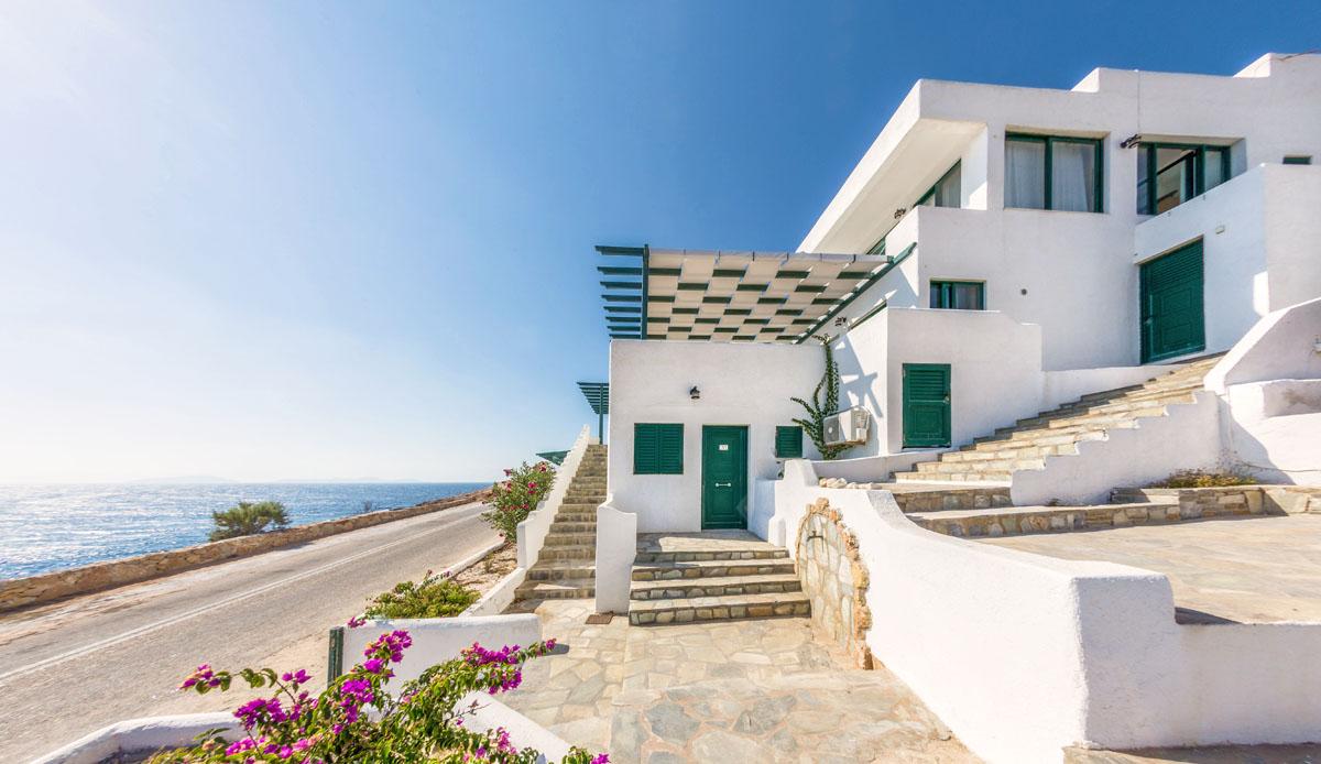 Pahivouni Studios & Suites