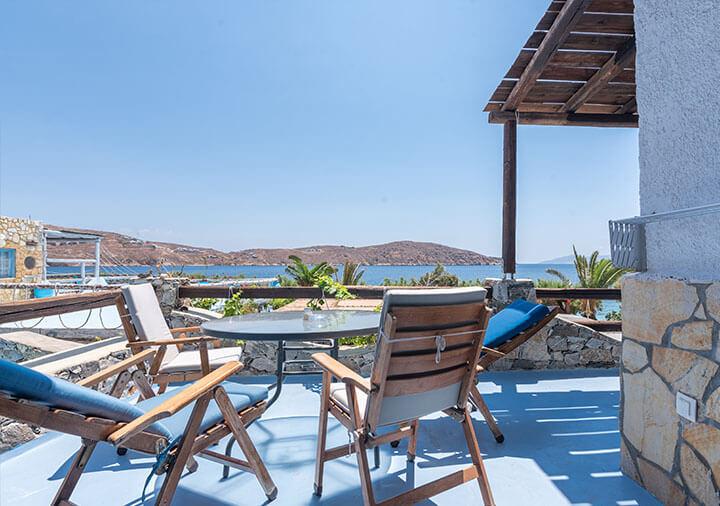 VASSILIA ROOMS APARTMENTS SERIFOS
