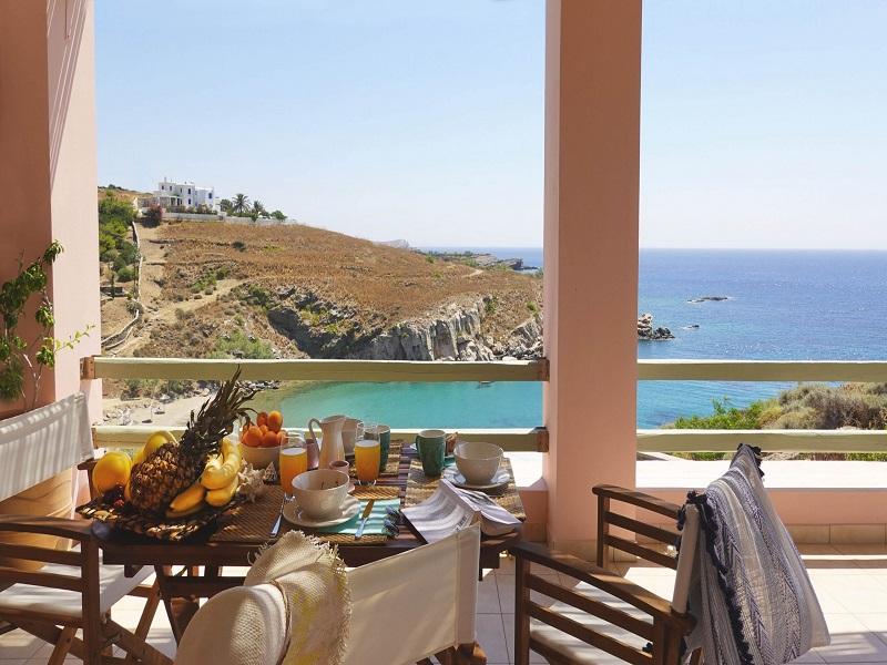 ΕLEFTHIA SYROS
